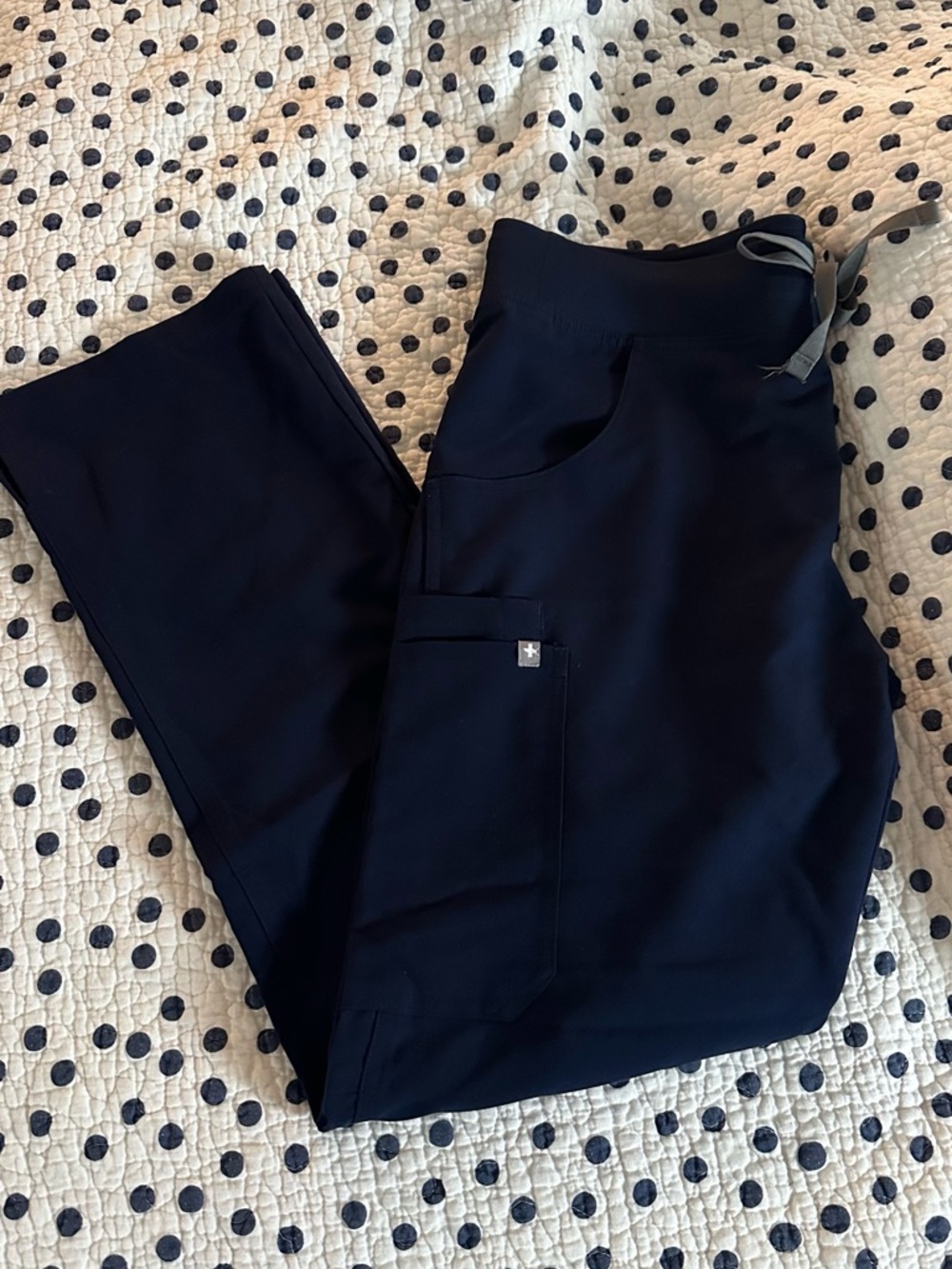 Figs Women's Navy Kade Scrub Pants - Size M
